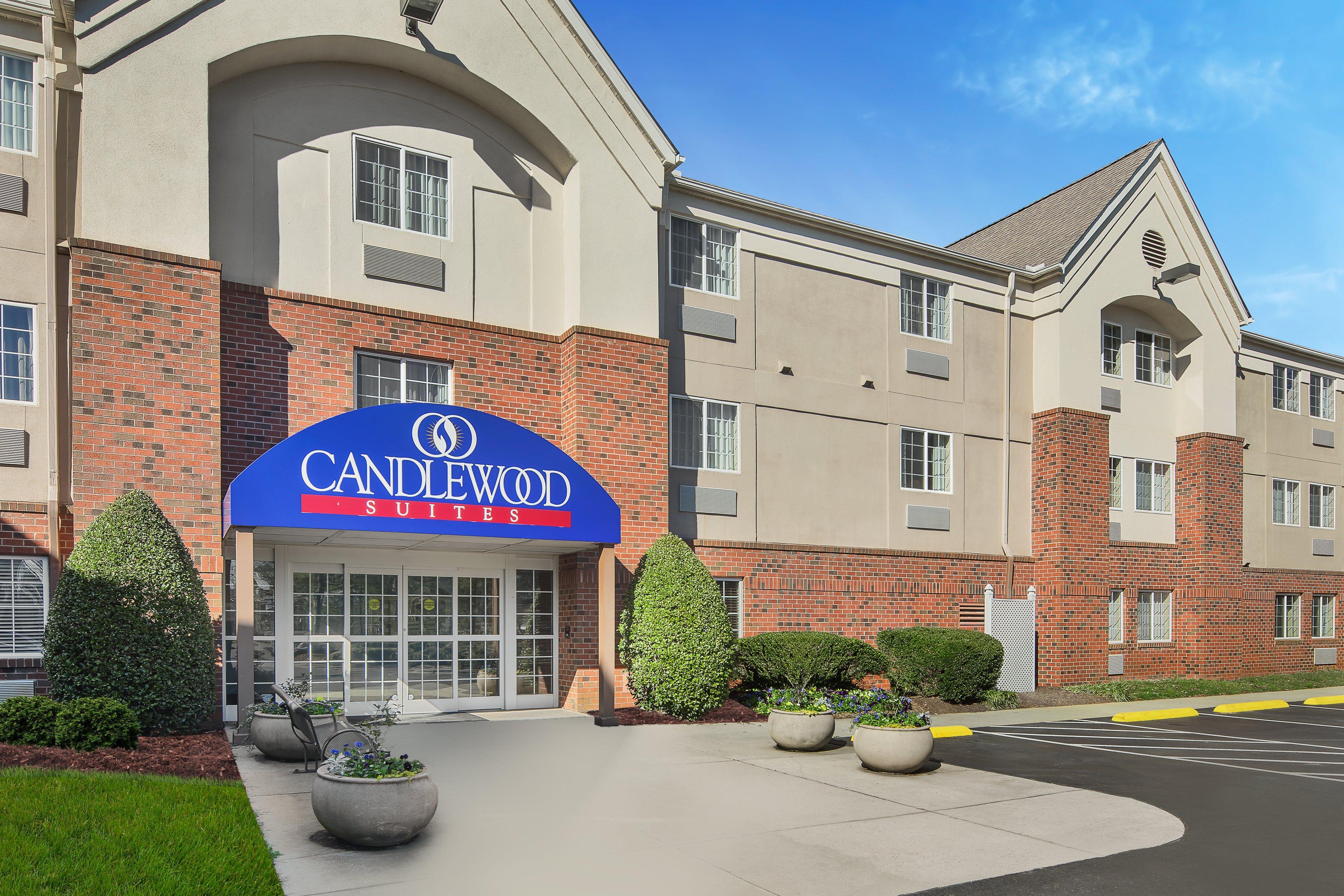 Candlewood Suites Raleigh Crabtree, An Ihg Hotel Ngoại thất bức ảnh